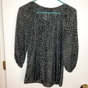 Express Design Studio, 100% Silk, Gray, black blouse, Size M